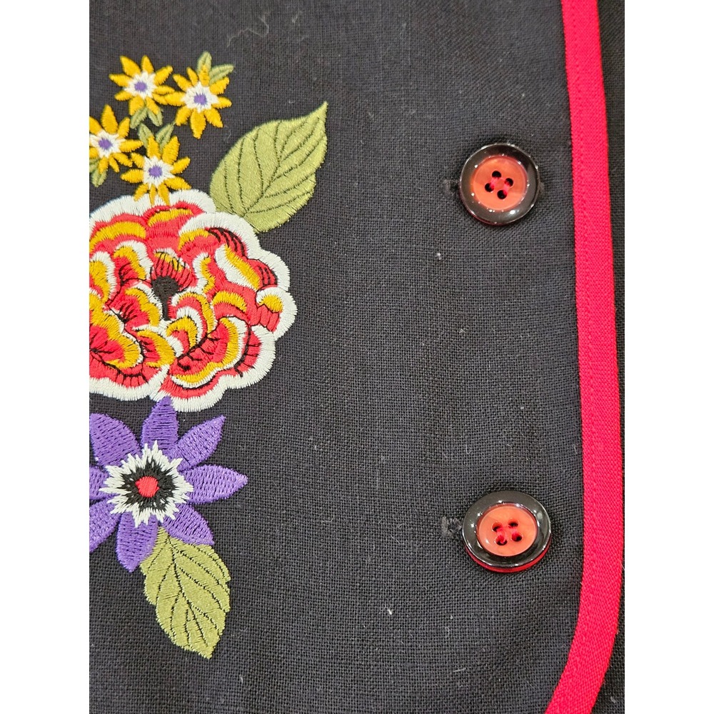 VTG  BOHO Floral Hungarian Folk Vest Black Red Piping Button Front USA Size 10 - Picture 8 of 10